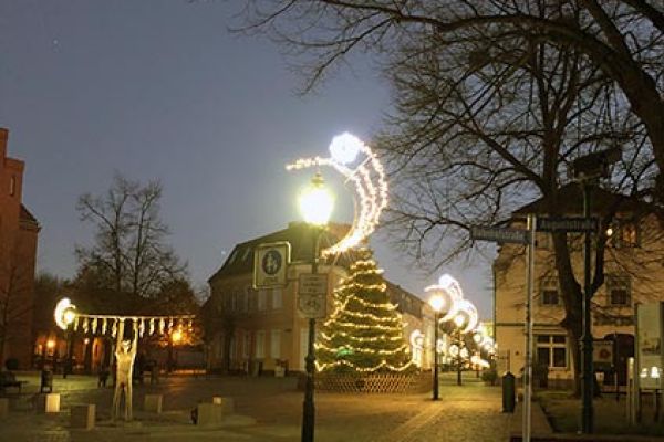 sdt-weihnachtsbeleuchtungd36a34a1-1bbb-47d5-7c74-d9c42d8c3ad7436B6684-3BE9-7D8E-9280-48420DEC12D7.jpg